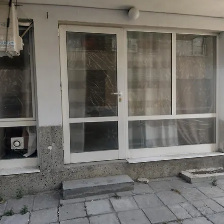 паритон партер דירה *